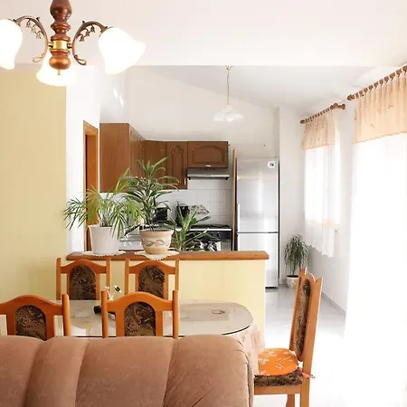 Apartment Fuma *